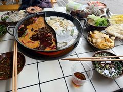 -重庆故事姊妹老火锅(财经学院店)