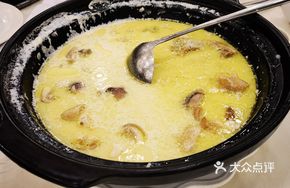 Fresh Fig and Coconut Braised Chicken