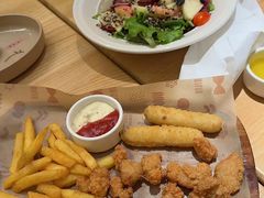 -菲滋意式餐厅(加州阳光二店)