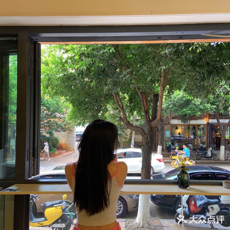 他家还有很多好吃的面包售卖