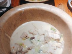 -滇香肴·云南菜蒸汽石锅鱼(云南北路店)