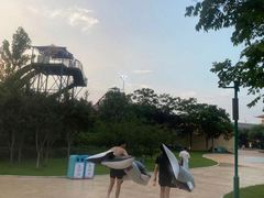 -汤山欢乐水世界