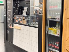 -维也纳国际机场