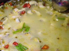 中辣酸菜鱼-周渝食惦酸菜鱼(青浦店)