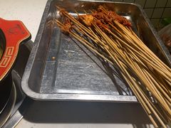 -钢管厂五区小郡肝串串香(奥克斯广场锦城万达店)