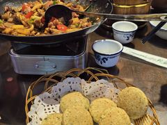 -富正毅三下锅·湘西韵味(天门山索道店)