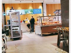 -巴黎贝甜(大宁国际商业广场店)