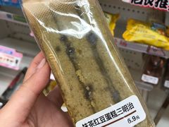 -全家便利店(襄阳南路店)