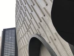 -上海尚嘉中心