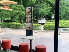 -麦当劳(常山服务区得来速店)