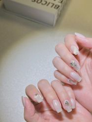 -JH佳卉美甲美睫