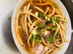 牦牛肉面-老光明岗琼甜茶馆