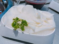 -生活如沸·顺德水牛奶火锅(人民广场店)