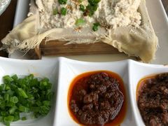 -95号酱骨·一块豆腐(展春园西路店)