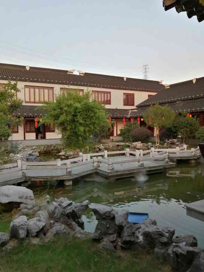 胥王山庄大酒店·雍之真-"风儿吹,蜓儿飞,虫儿叫.绿色出行,瞭望太.