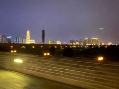 -城墙带状公园-大同古城墙广场停车场