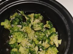 -八府香鸭·啫啫煲(华山路店)