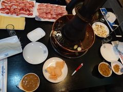 -楼外楼大刀肉传统火锅居(幸福街店)