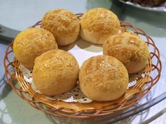 即焗菠萝包-石岐乳鸽村(南海第三分店)
