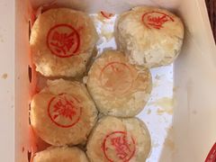 鲜肉月饼-泸溪河桃酥(西直门凯德店)