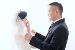 -古摄影婚纱(荔浦半岛豪庭店)