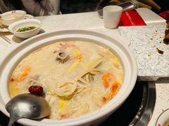 招牌猪骨煲-三人行骨头王火锅(长寿店)
