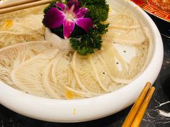 -巴国妹子毛肚火锅(蓝光悦城店)