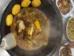 -屯老二农家铁锅炖·行业领军者(梅江店)