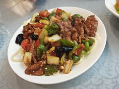 -汗腾格里·风味餐厅(新疆驻京办店)