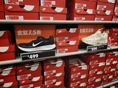 -NIKE上海青浦优选体验店