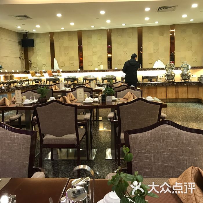 丁玮贵州大饭店图片