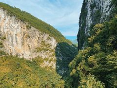 -蝶舞清江·恩施地心谷景区