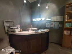 -时尚殿堂明星门店