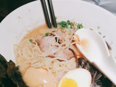 -一豚轩·烧鸟·豚骨拉面(五四路店)