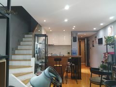 -ME觅妆·定制美妆·彩妆私教(菱角湖店)