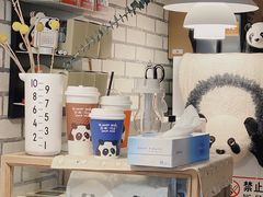 -熊猫一间店欧式奶茶铺