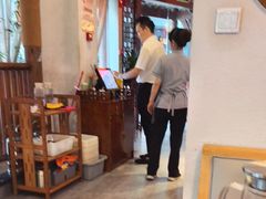 -万重锦·人文川菜馆(骡马市店)