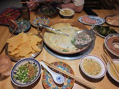 -洱火云南酸菜牛肉火锅(石景山当代商城店)