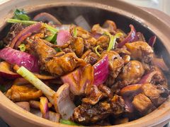 -胡须佬鸡煲四季火锅店(石厦西村直营店)