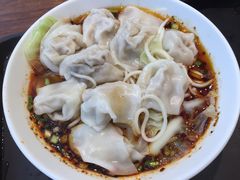 招牌抄手面-聚园面庄