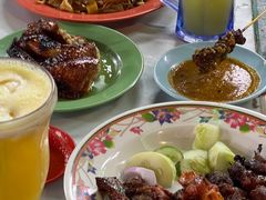 -黄亚华小食店(Jalan Alor)