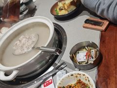-四点金粥底火锅(沂州里店)