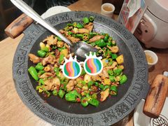 -聚鑫朋酸菜肥肠(文艺路口店)