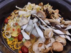 -菌乡缘·野生菌蒸汽鱼火锅(江边夜市店)