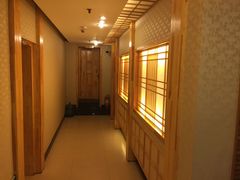 -青瓦餐厅·生鱼片·韩园烤肉(西塔店)