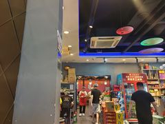 -老街烧烤大排档·地道湖北菜·龙虾馆(汉口火车站店)