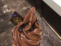 巧克力软冰激凌-GODIVA(港汇恒隆广场)