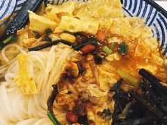-丽丽三鲜螺蛳粉(田林路店)