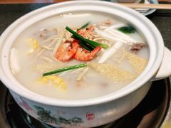 旺晖招牌骨头锅-旺晖本帮骨头煲·深夜火锅(梅园路店)