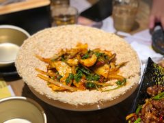 海鲜锅巴汤-冰川延边料理·炭烤串(原小木屋店)